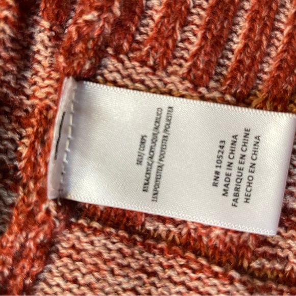 Bobeau Cardigan, Large, like new. Red Aztec/Southwestern print. Soft and cozy! - Picture 6 of 12